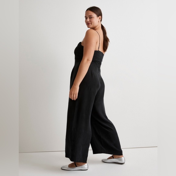 NWT Madewell Ruched Crop Straight-Leg Jumpsuit in True Black - Picture 2 of 9